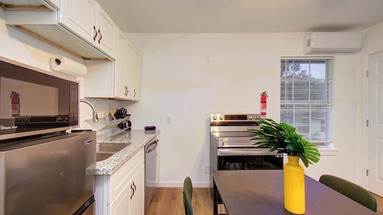 Photo of Kitchen in Greater East End