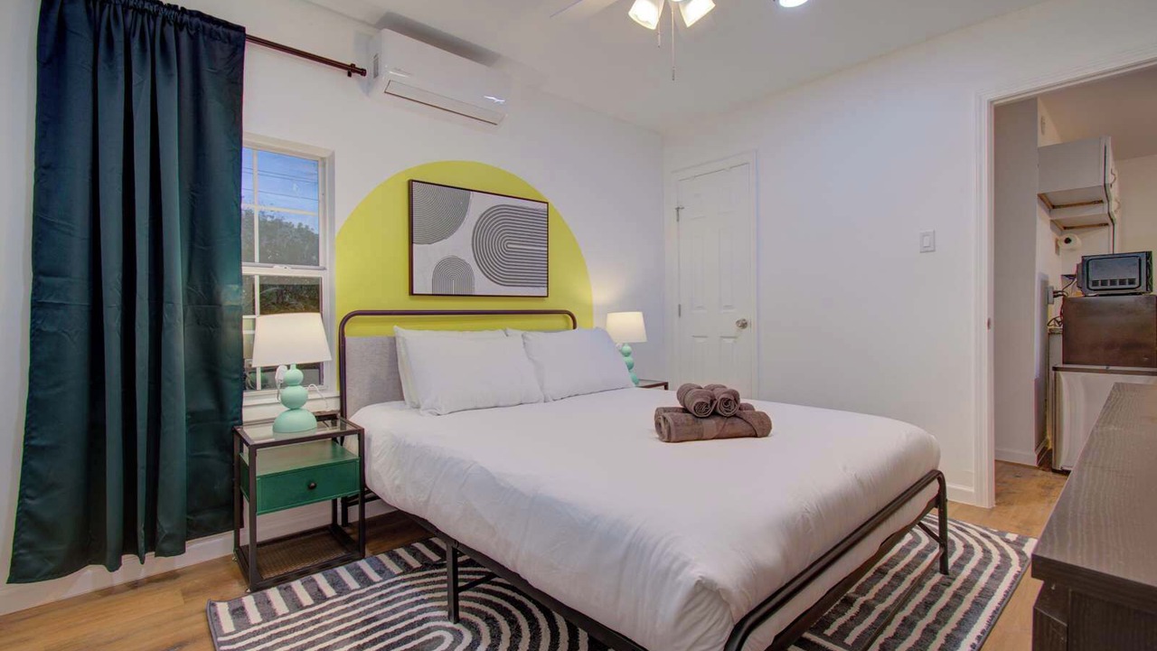 Photo of Bedroom in Greater East End