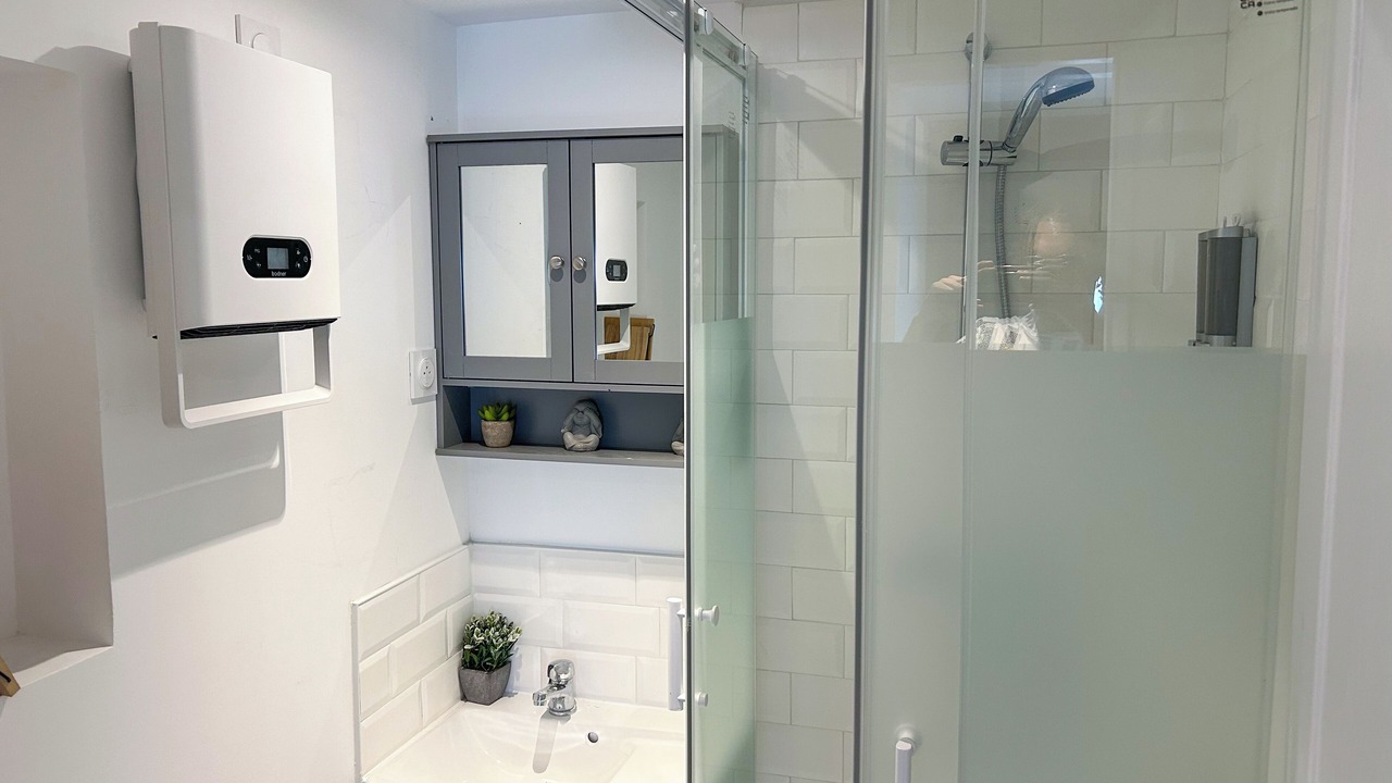 Photo of Bathroom in Saint-Pierre-du-Perray