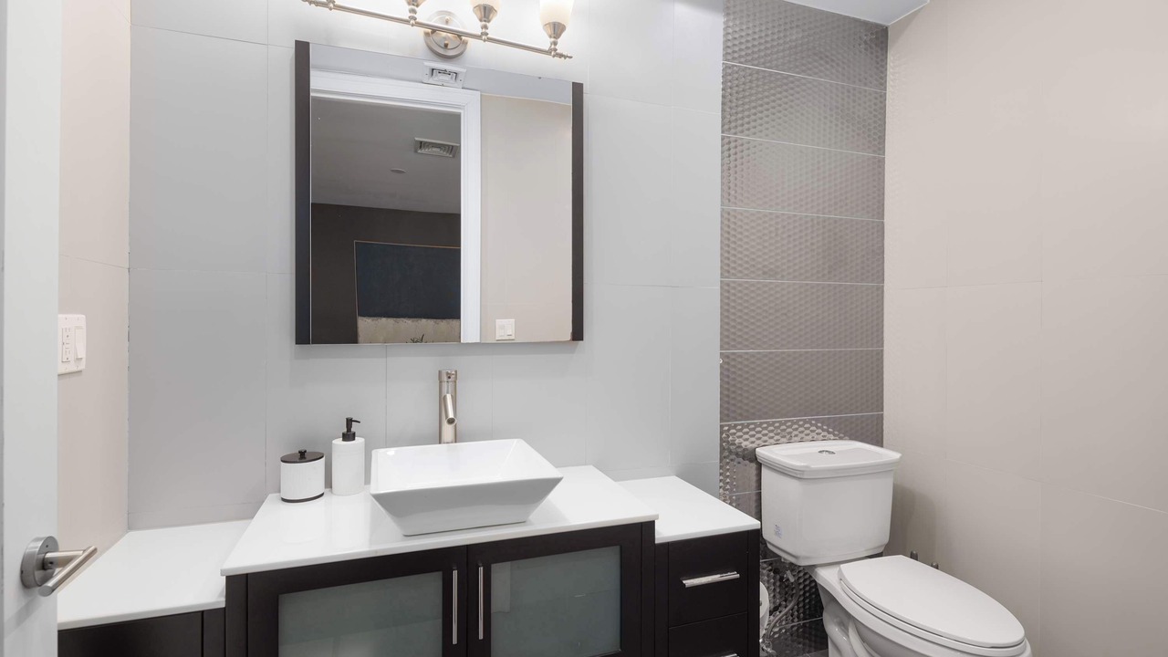Photo of Bathroom in East Harlem