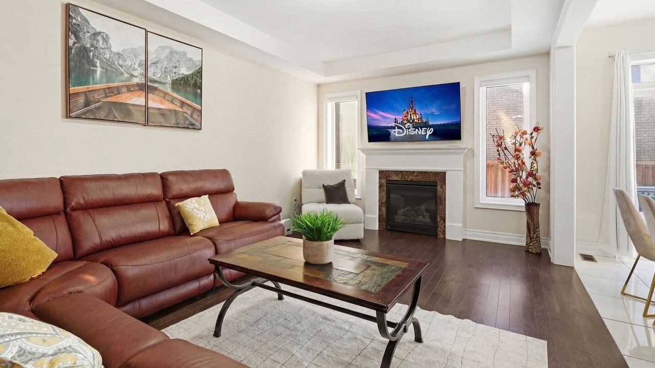 Photo of Livingroom in Brampton