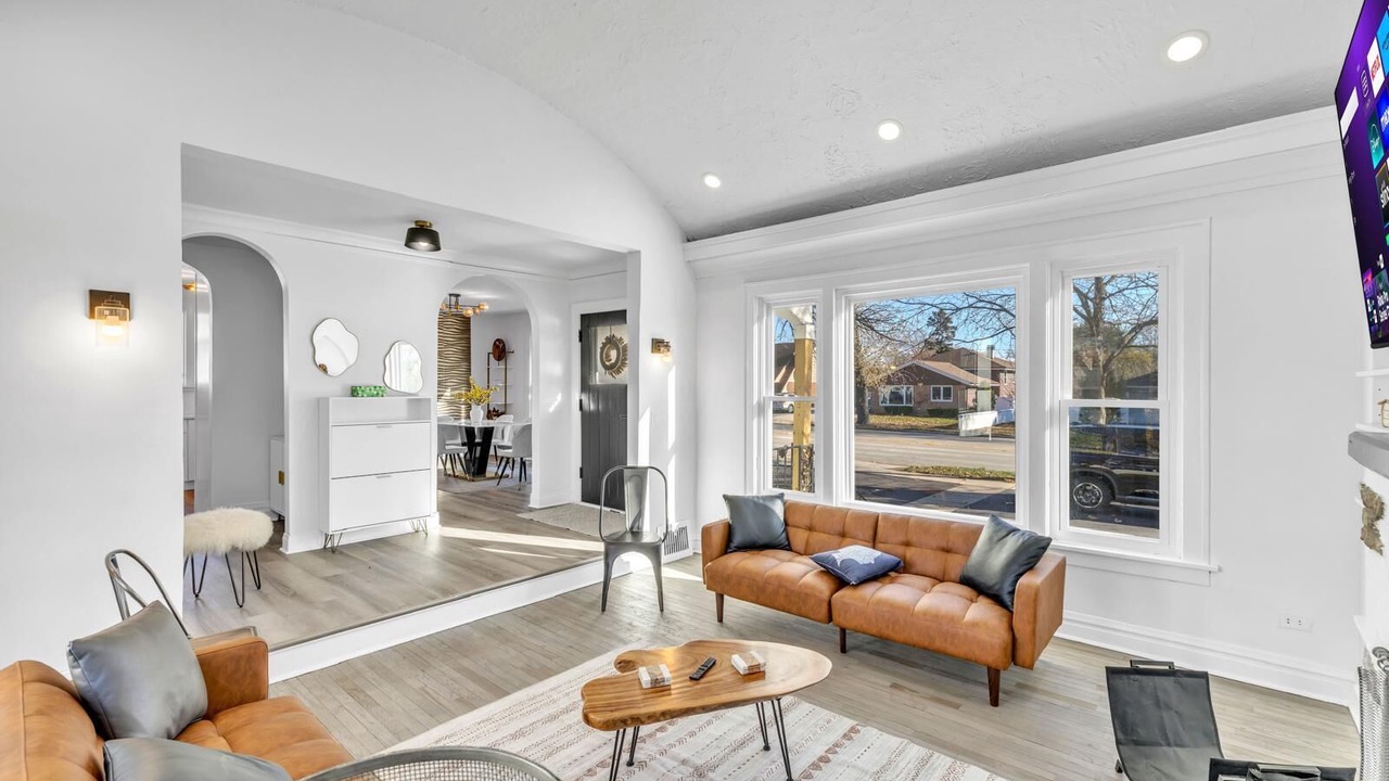 Photo of Livingroom in Downers Grove