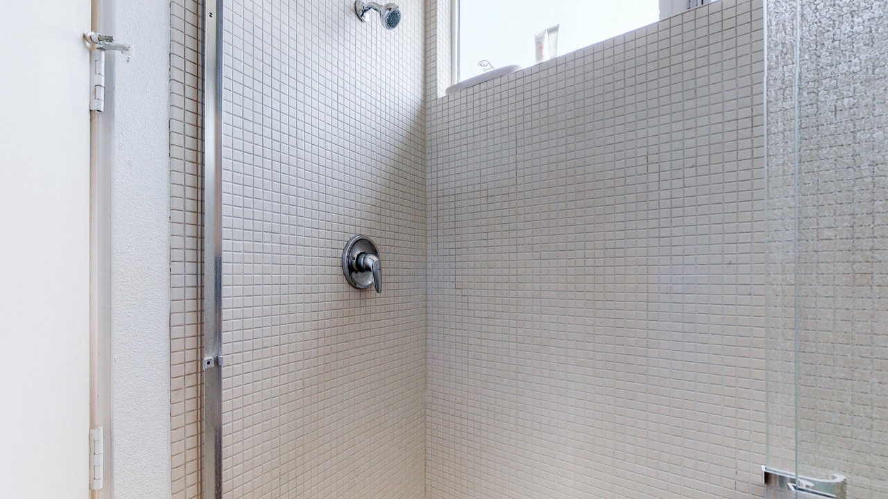 Photo of Bathroom in Canyon Corridor