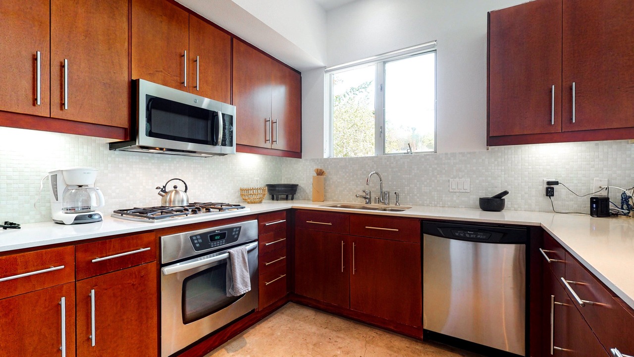 Photo of Kitchen in Canyon Corridor