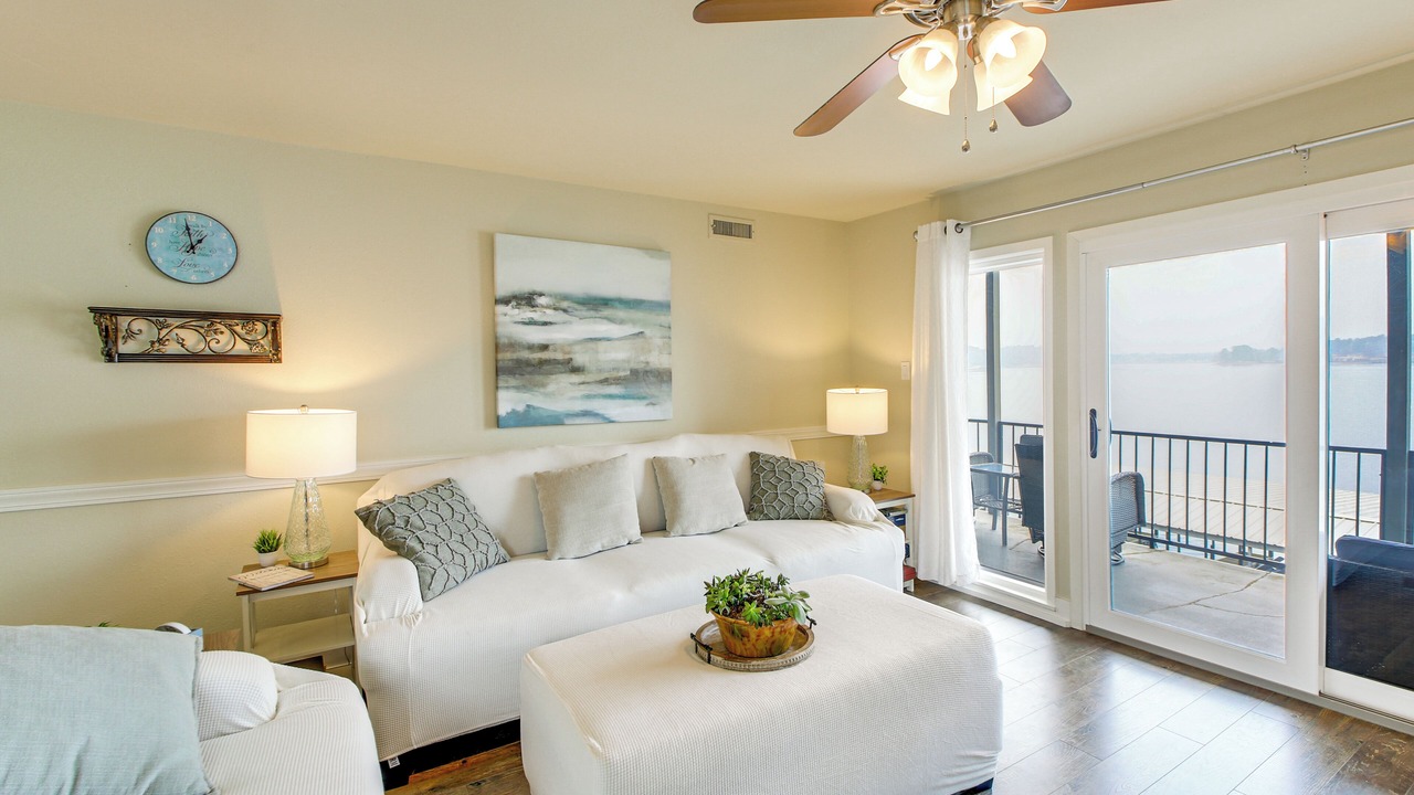Photo of Livingroom in Lake Hamilton