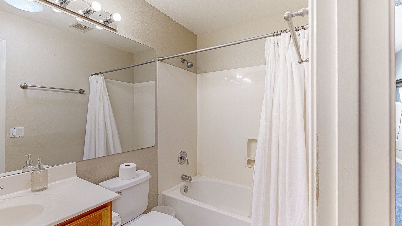 Photo of Bathroom in Arrowhead Ranch