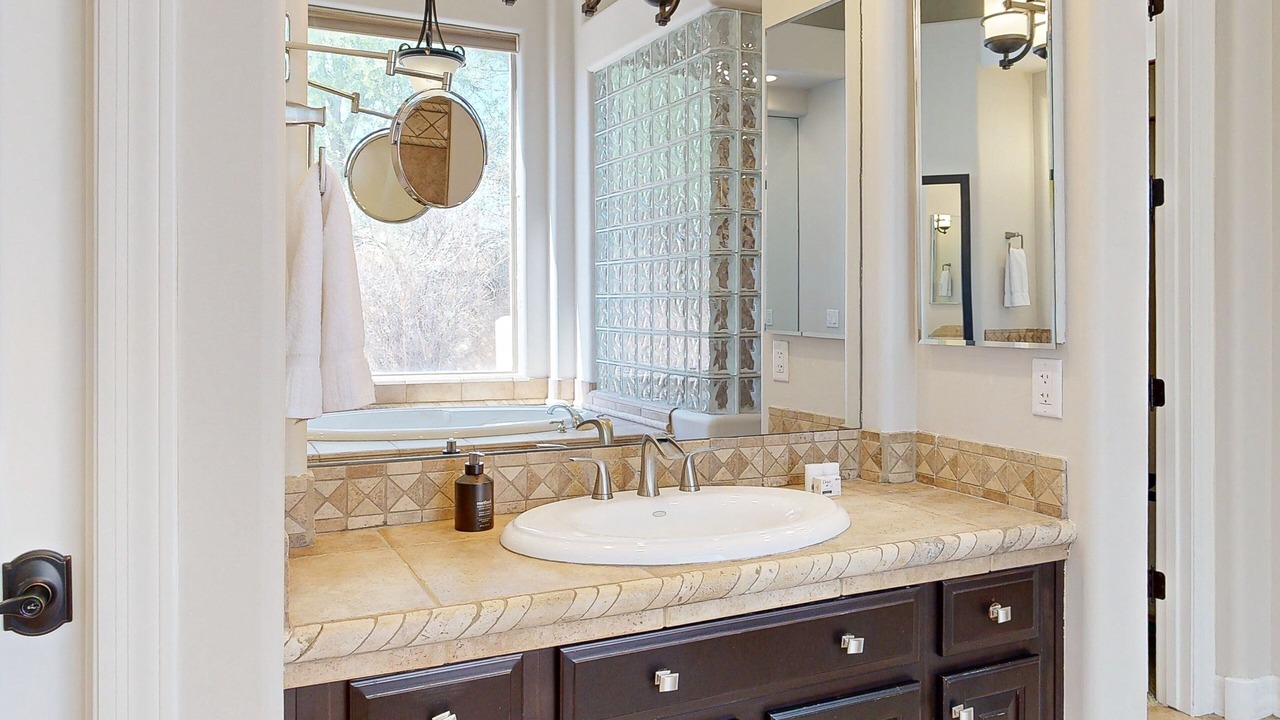 Photo of Bathroom in Black Mountain Shadows