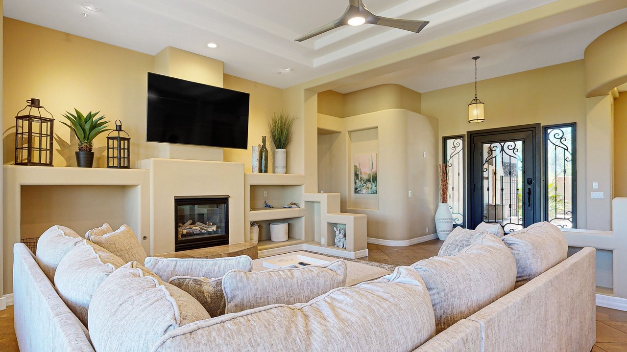 Photo of Livingroom in Black Mountain Shadows