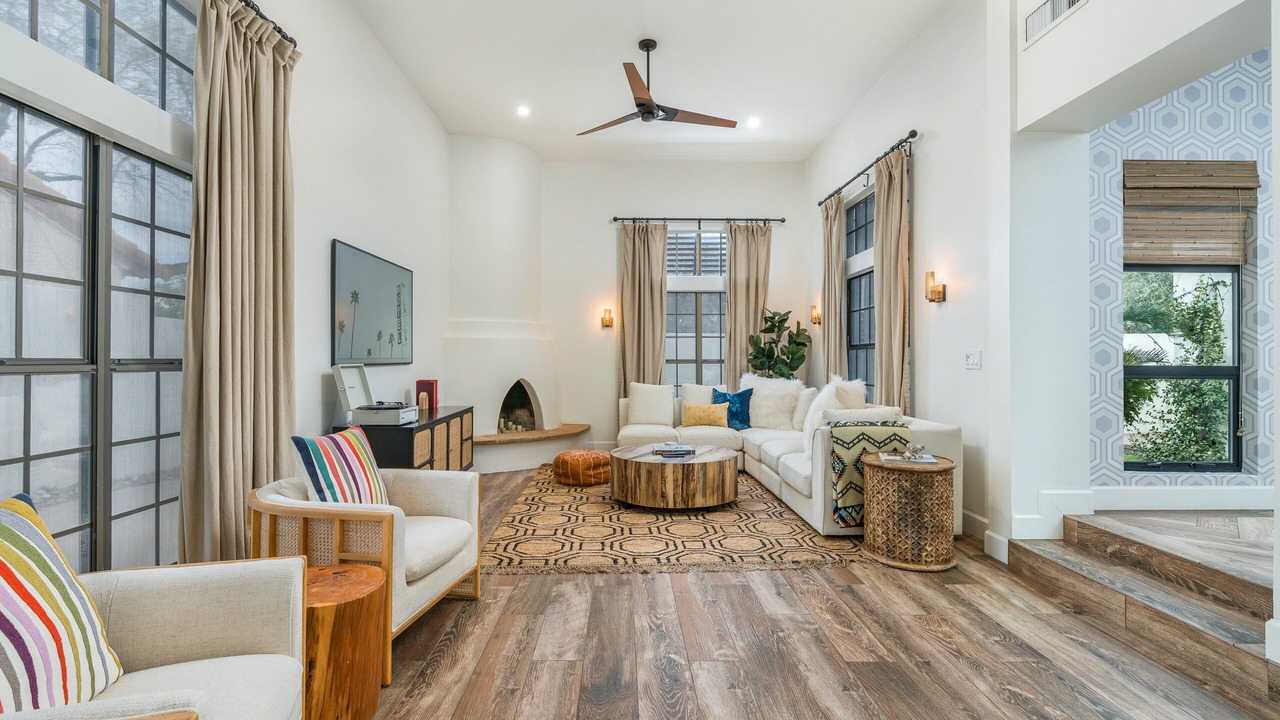 Photo of Livingroom in Continental Foothills