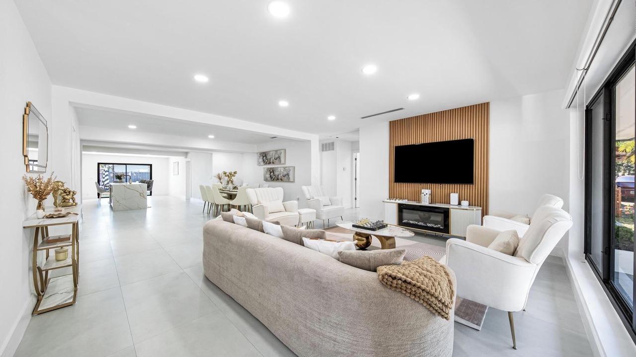 Photo of Livingroom in Hollywood Hills