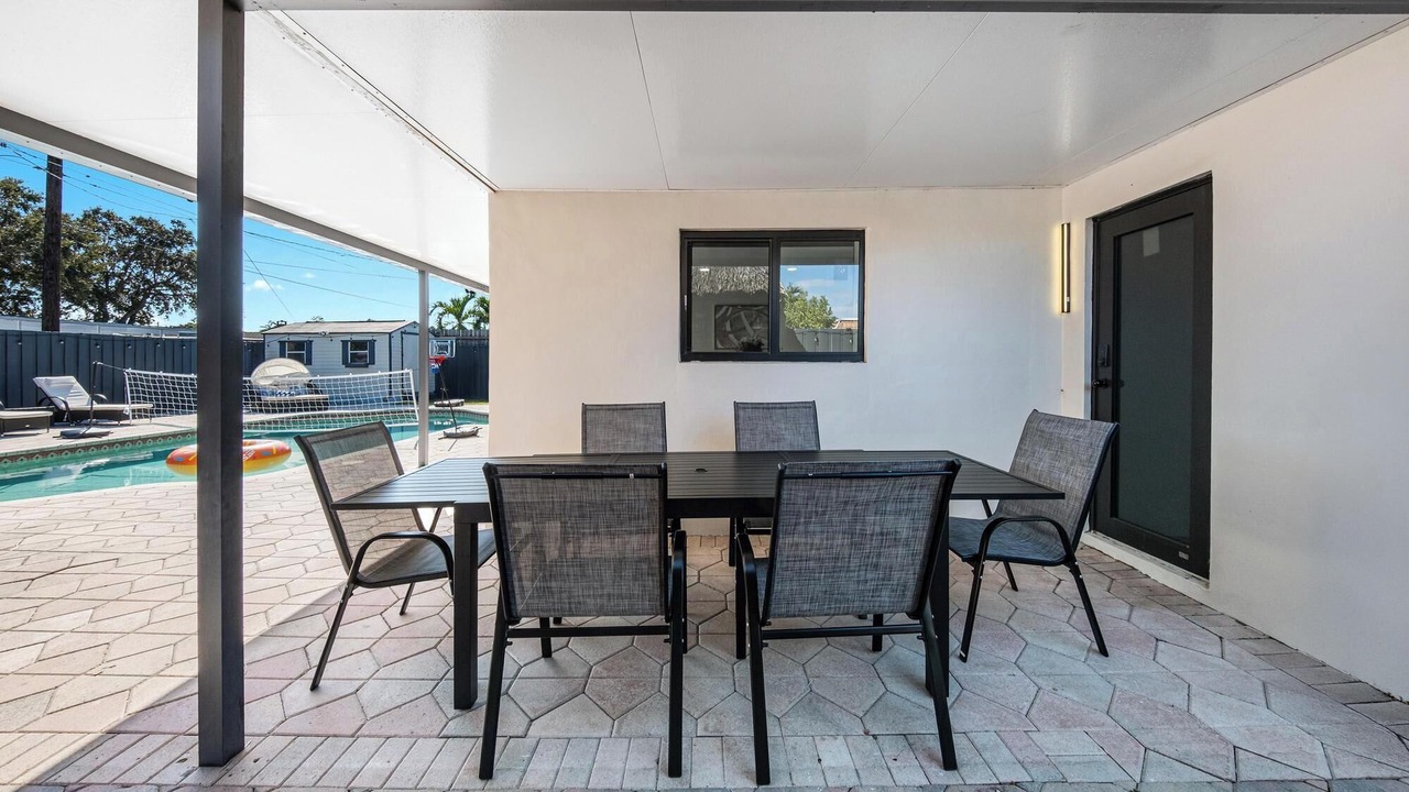 Photo of Outdoor in Hollywood Hills