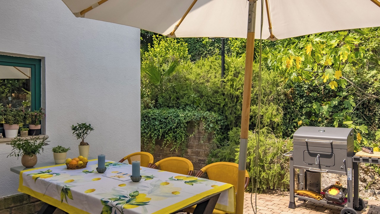 Photo of Outdoor in Rubesi