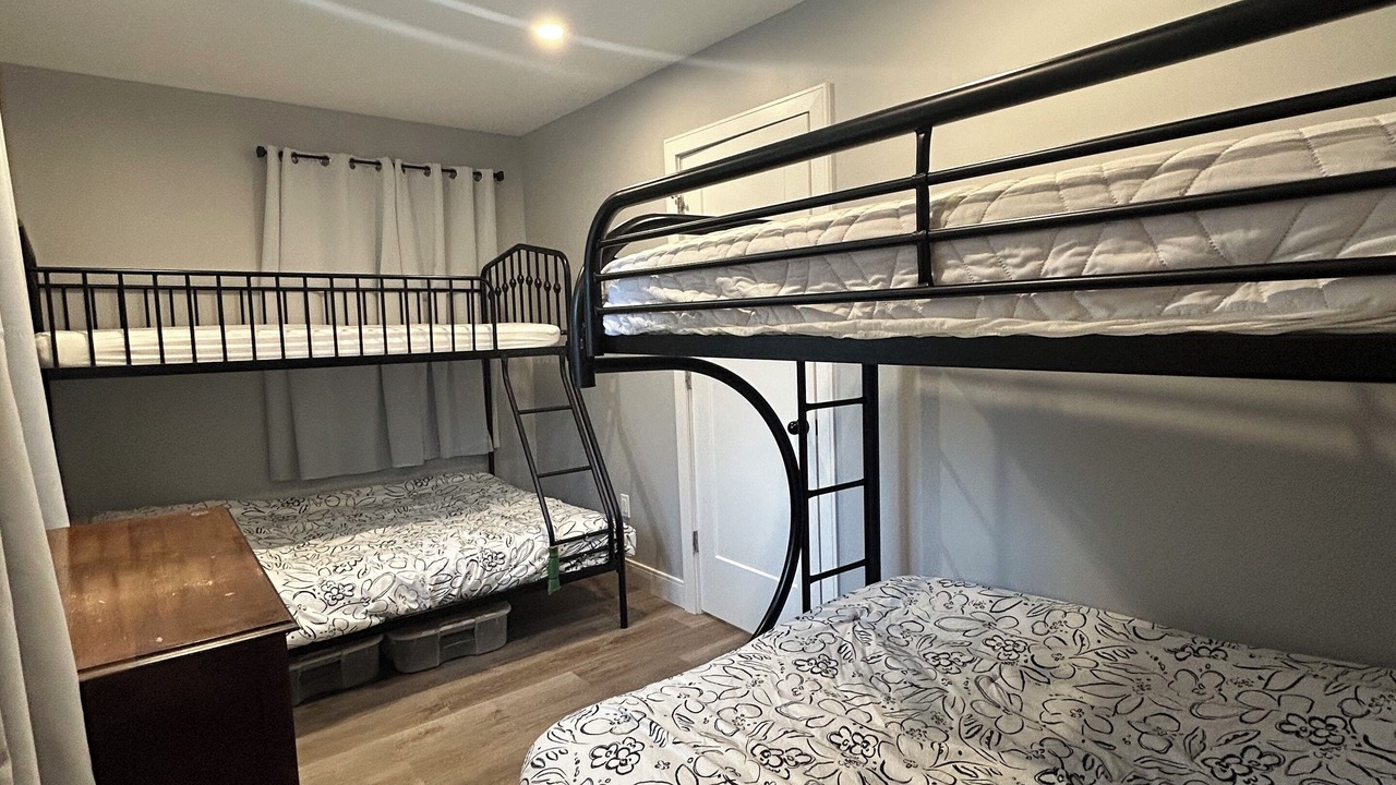 Photo of Bedroom in Kincardine