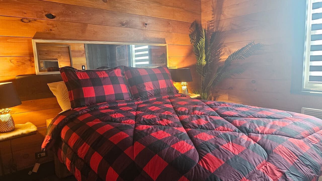 Photo of Bedroom in Montebello