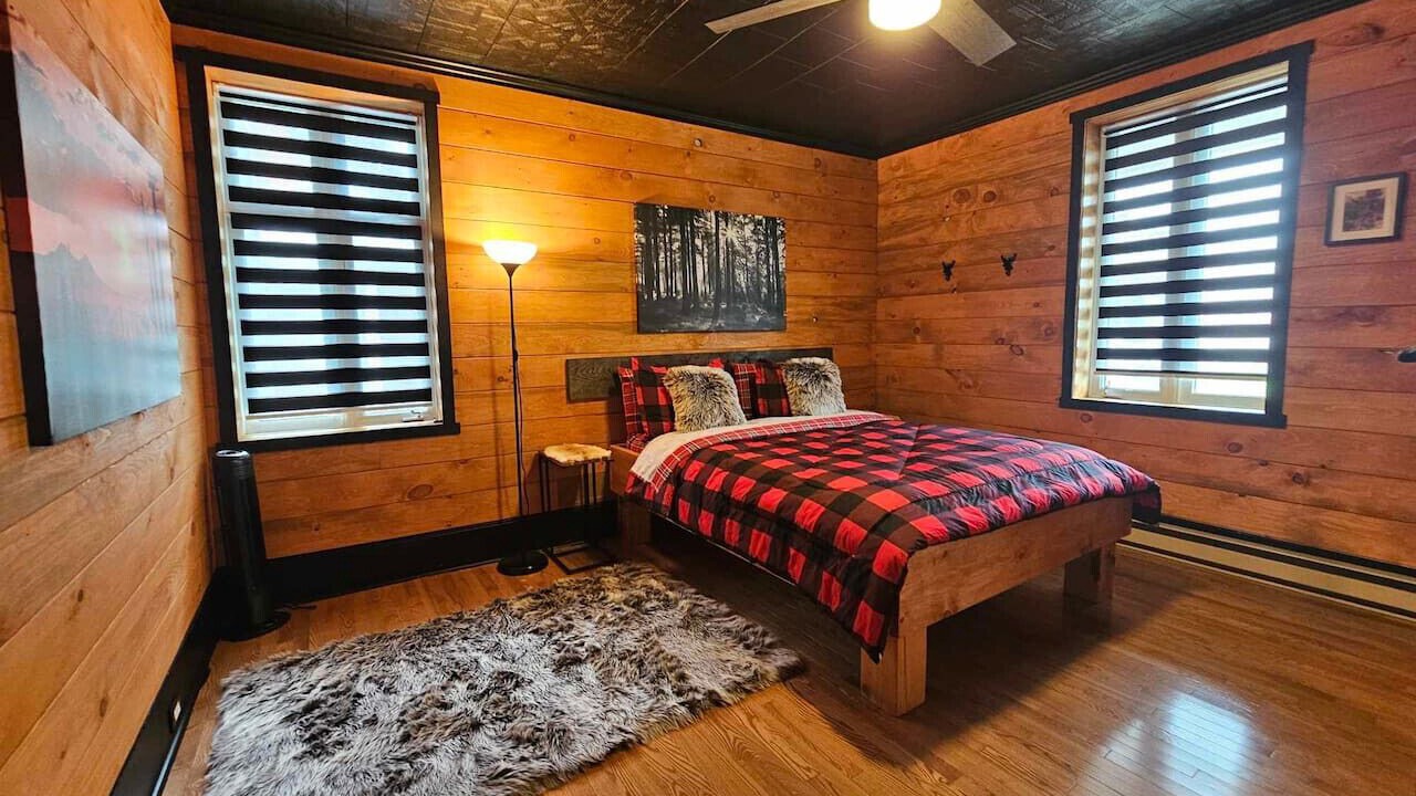 Photo of Bedroom in Montebello