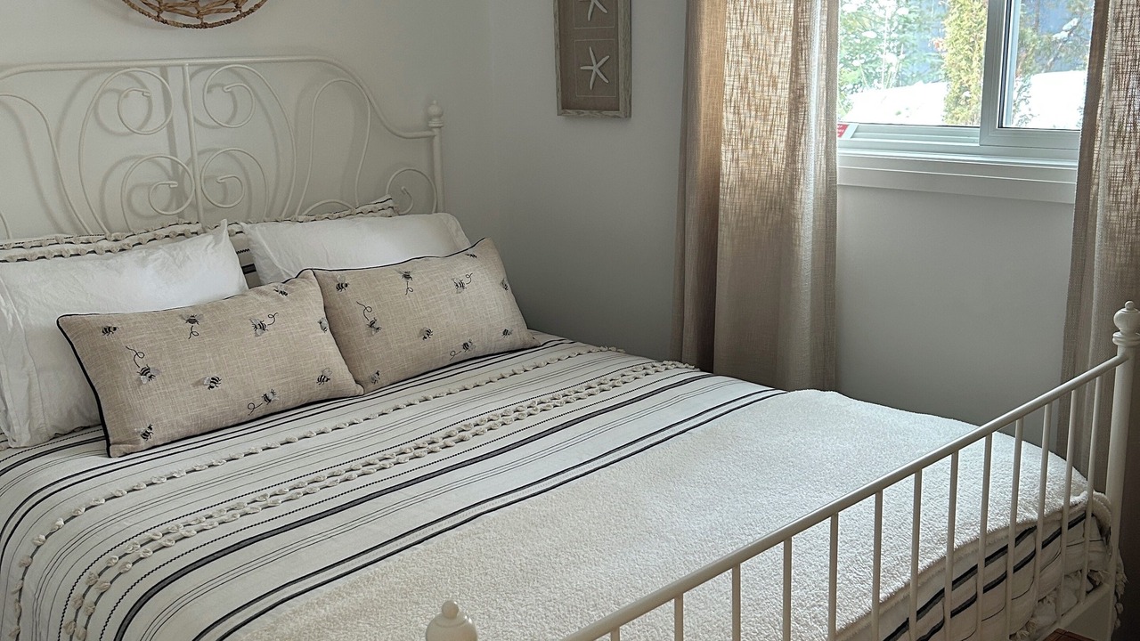 Photo of Bedroom in Tiny
