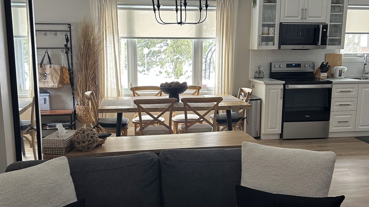 Photo of Livingroom in Tiny