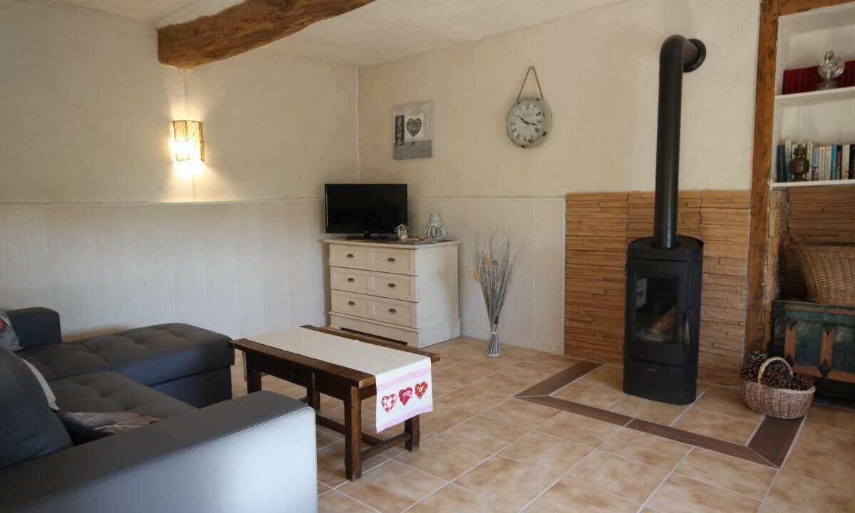 Photo of Livingroom in Bourg-le-Comte