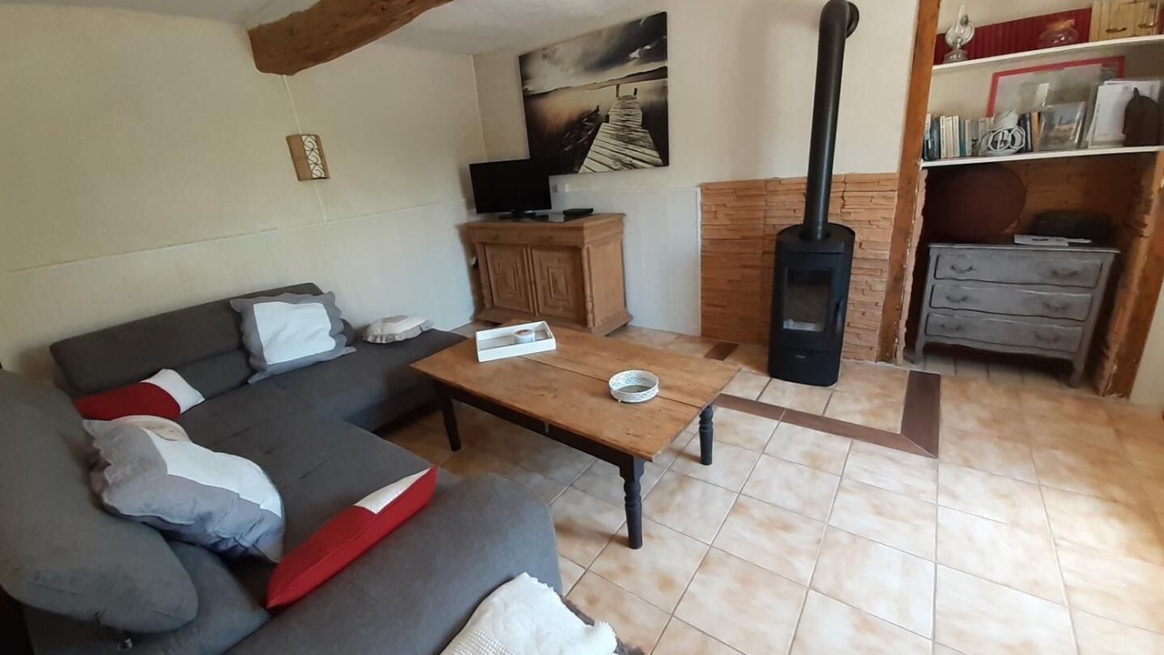 Photo of Livingroom in Bourg-le-Comte