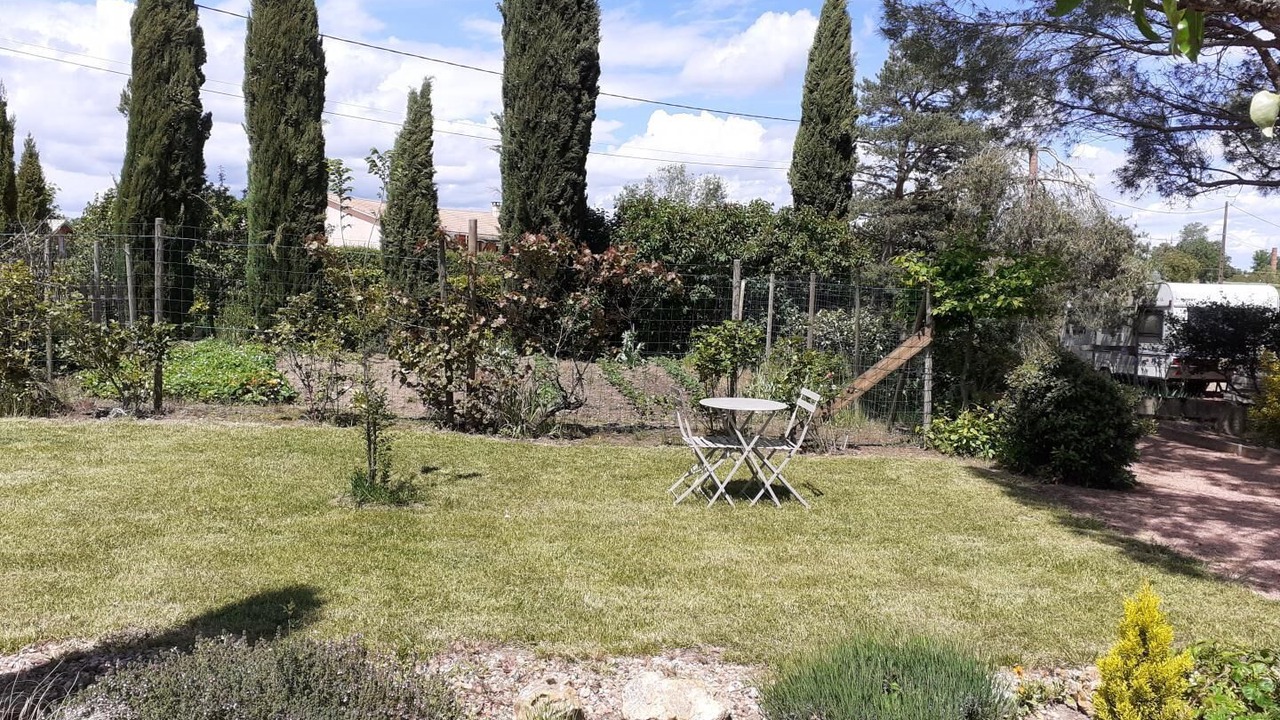 Photo of Outdoor in Bourg-le-Comte