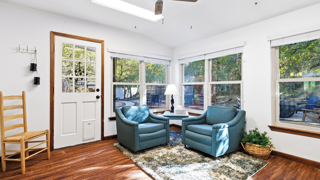 Photo of Livingroom in Scenic Oaks