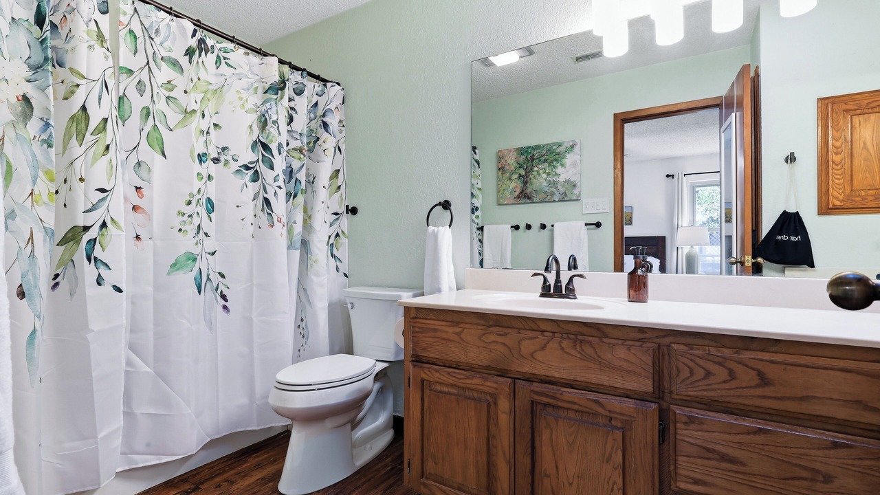 Photo of Bathroom in Scenic Oaks