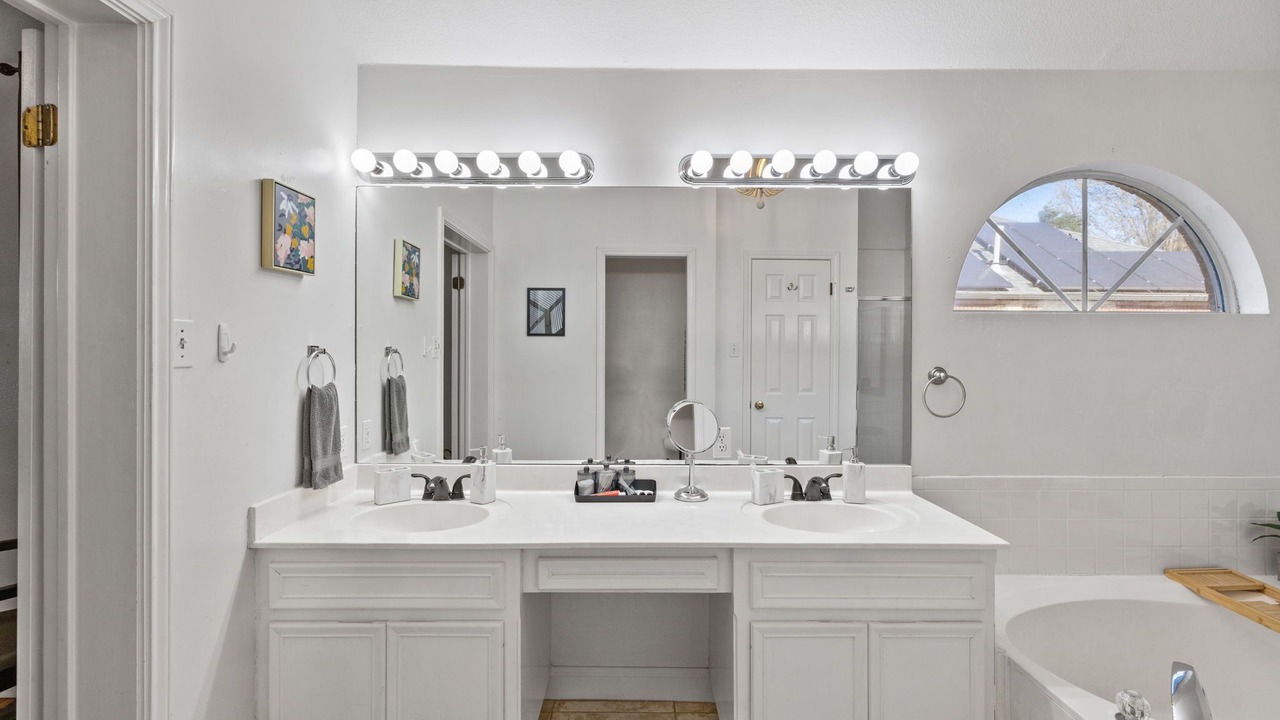 Photo of Bathroom in Harris Ridge