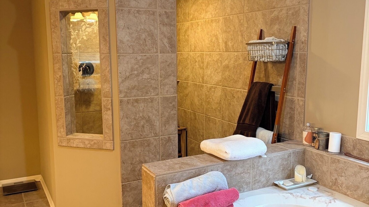 Photo of Bathroom in Lee's Summit