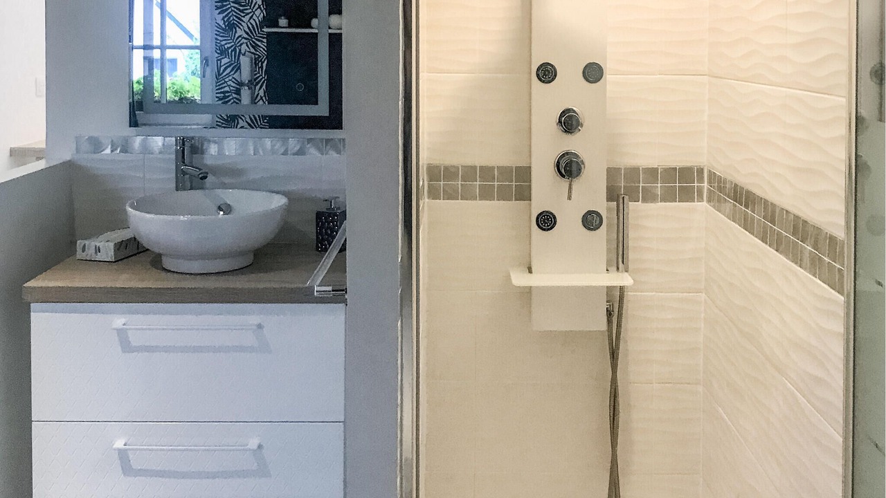 Photo of Bathroom in Loches