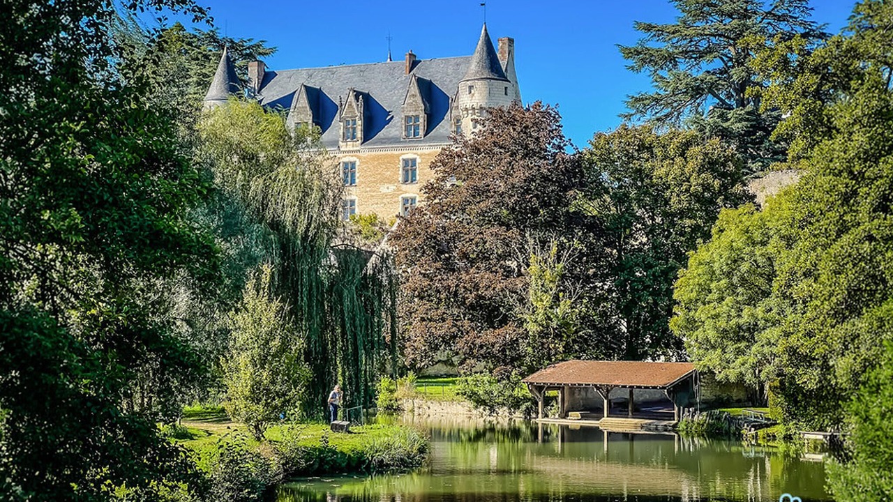 Photo of Others in Loches