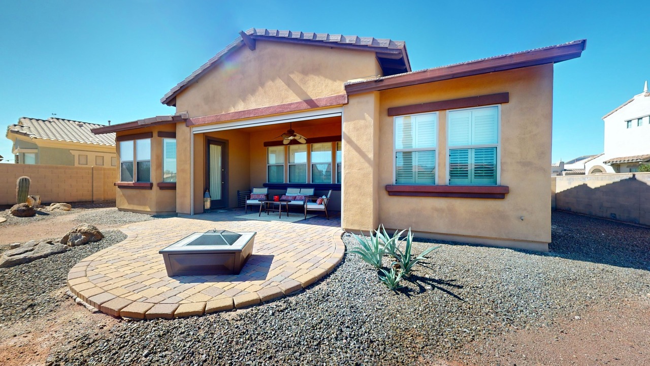 Photo of Patio Balcony in Montecito in Estrella