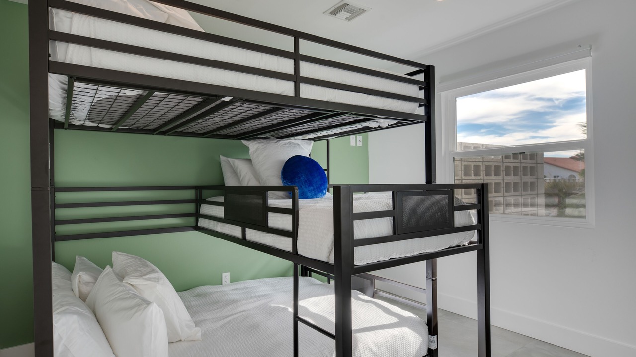 Photo of Bedroom in Desert Park Estates