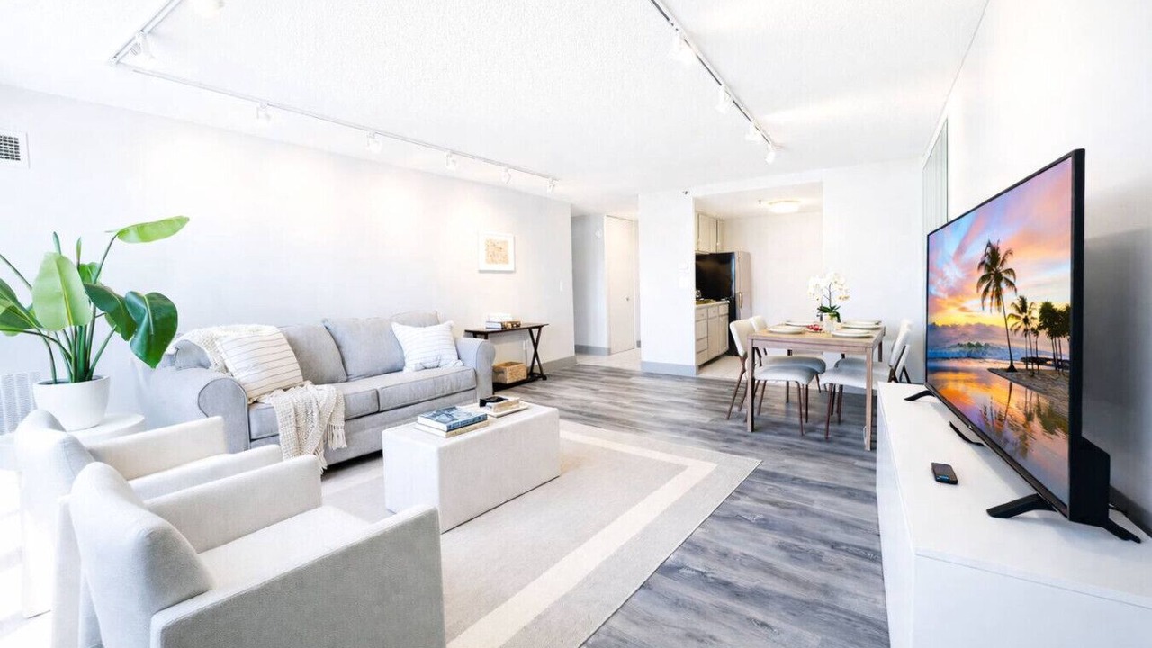 Photo of Livingroom in Downtown Hartford