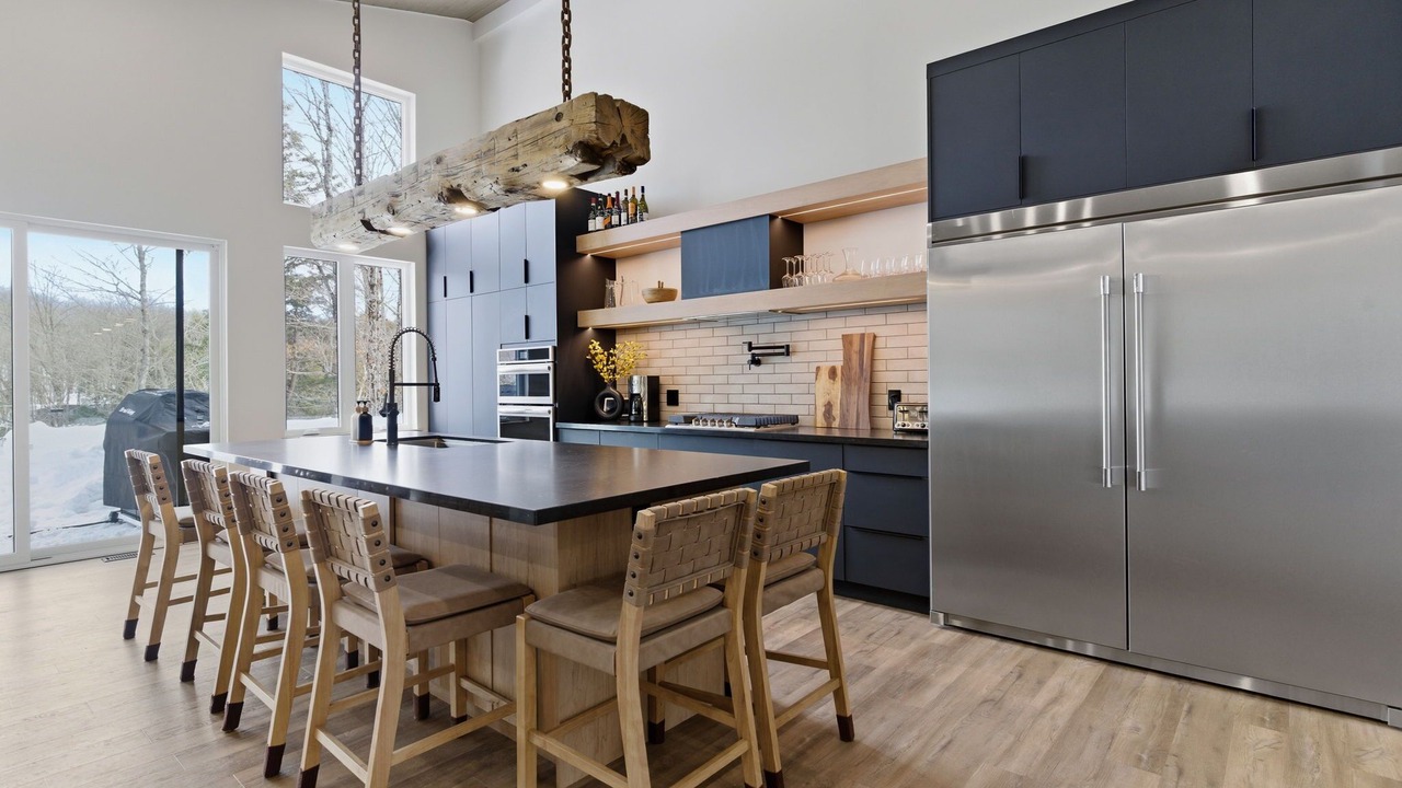 Photo of Kitchen in Dysart et al