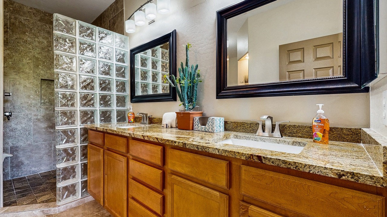 Photo of Bathroom in Rancho Vistoso