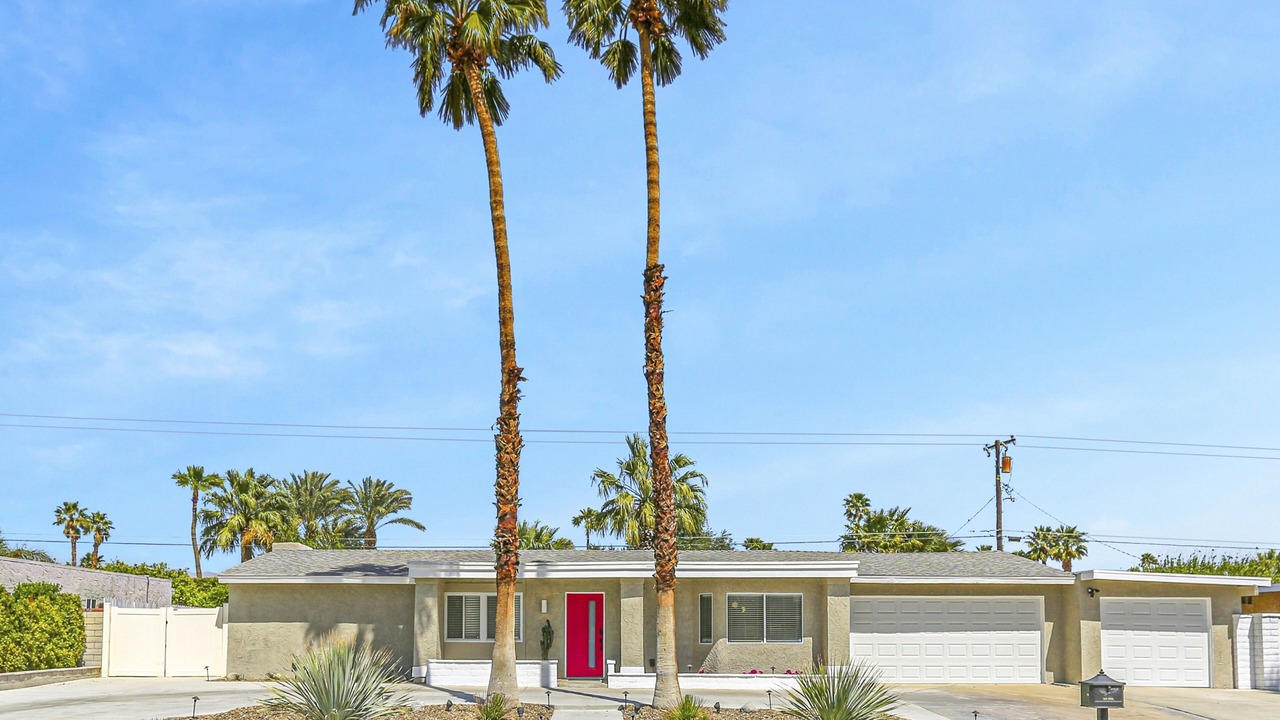 Photo of Outdoor in Desert Park Estates