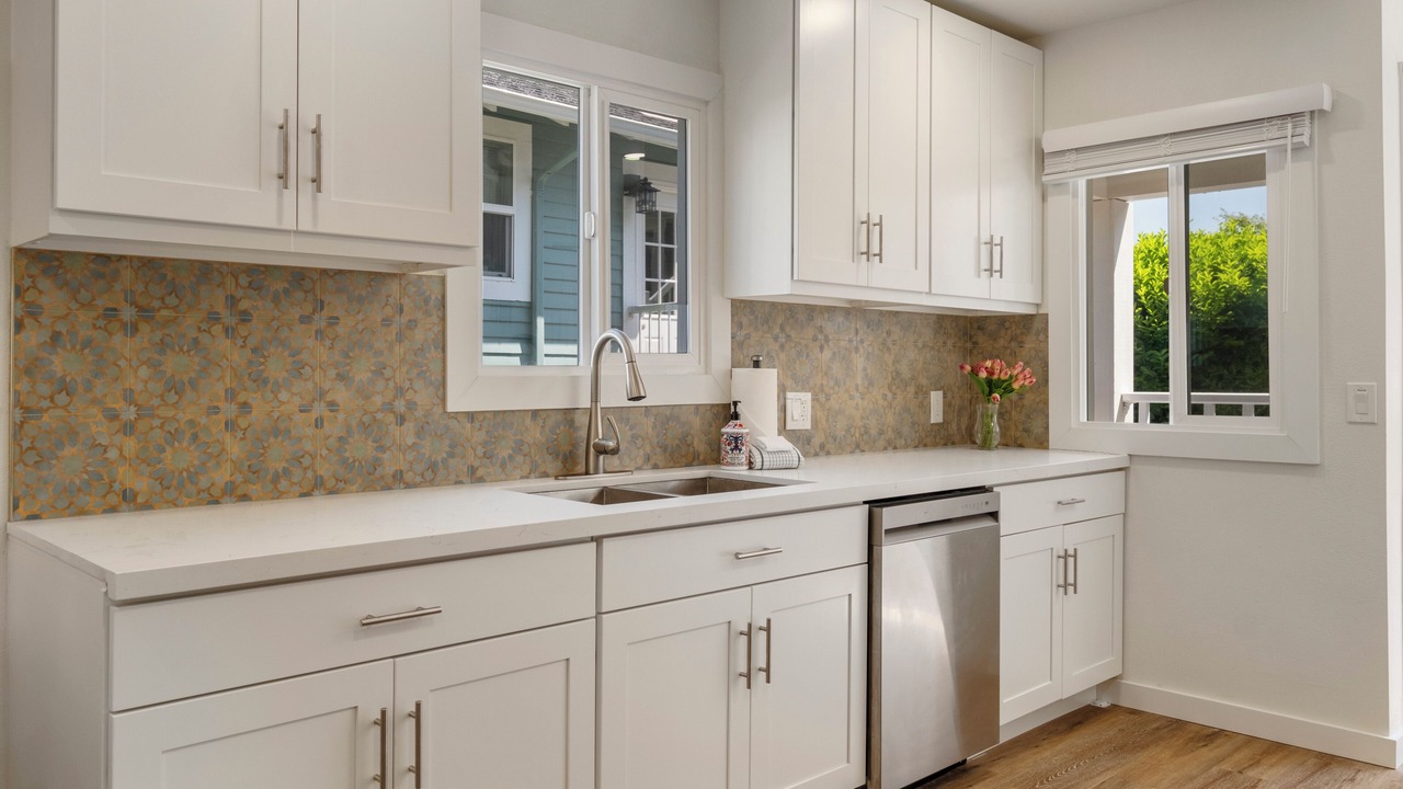 Photo of Kitchen in East Queen Anne