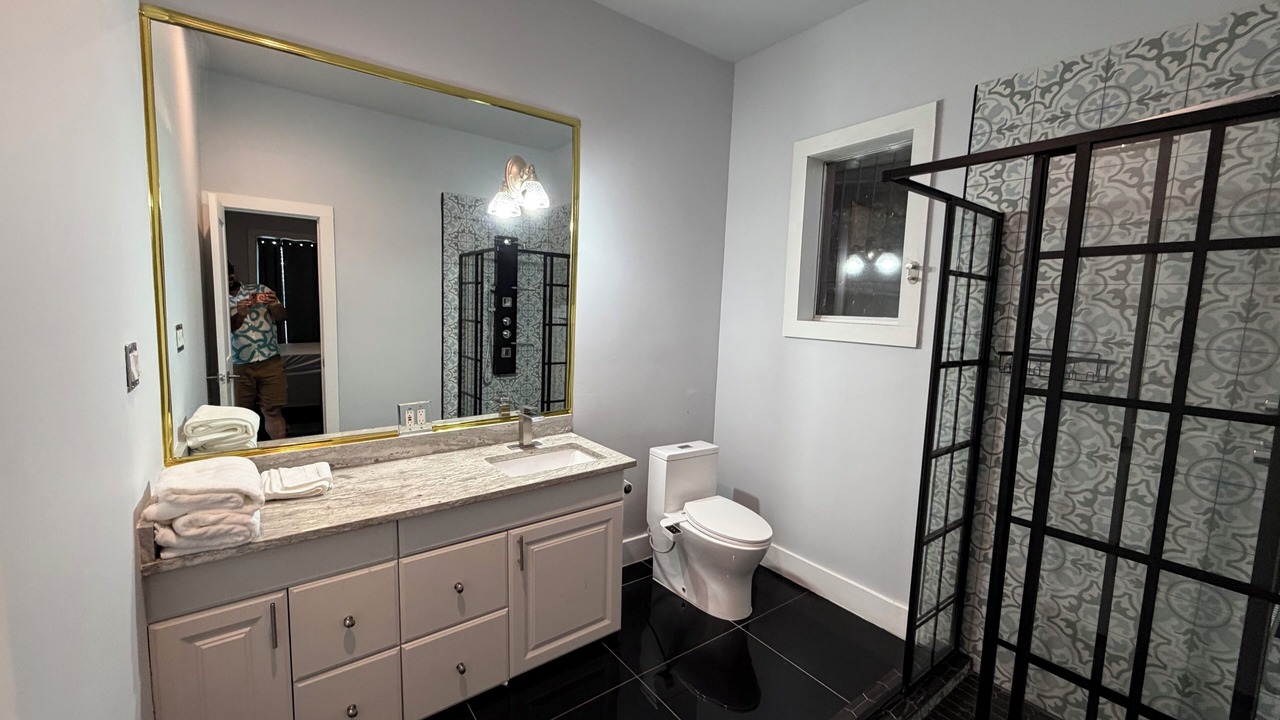 Photo of Bathroom in Vineyard Bay