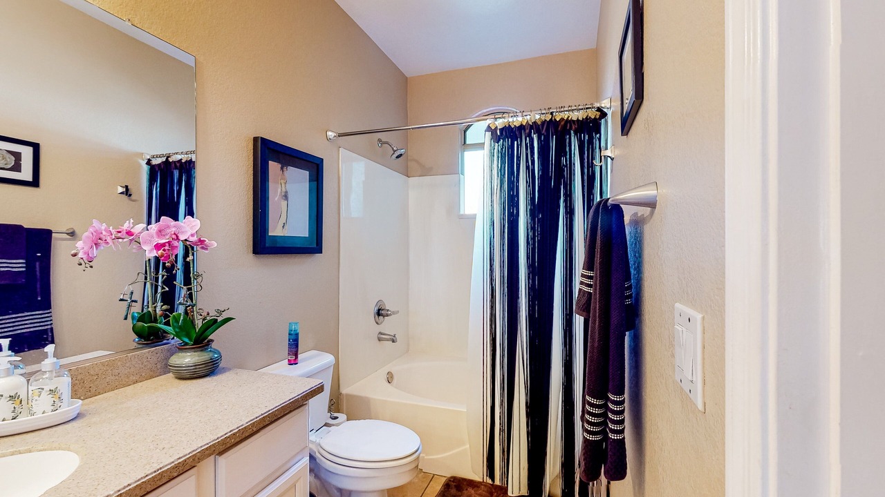 Photo of Bathroom in Lindsay Ranch