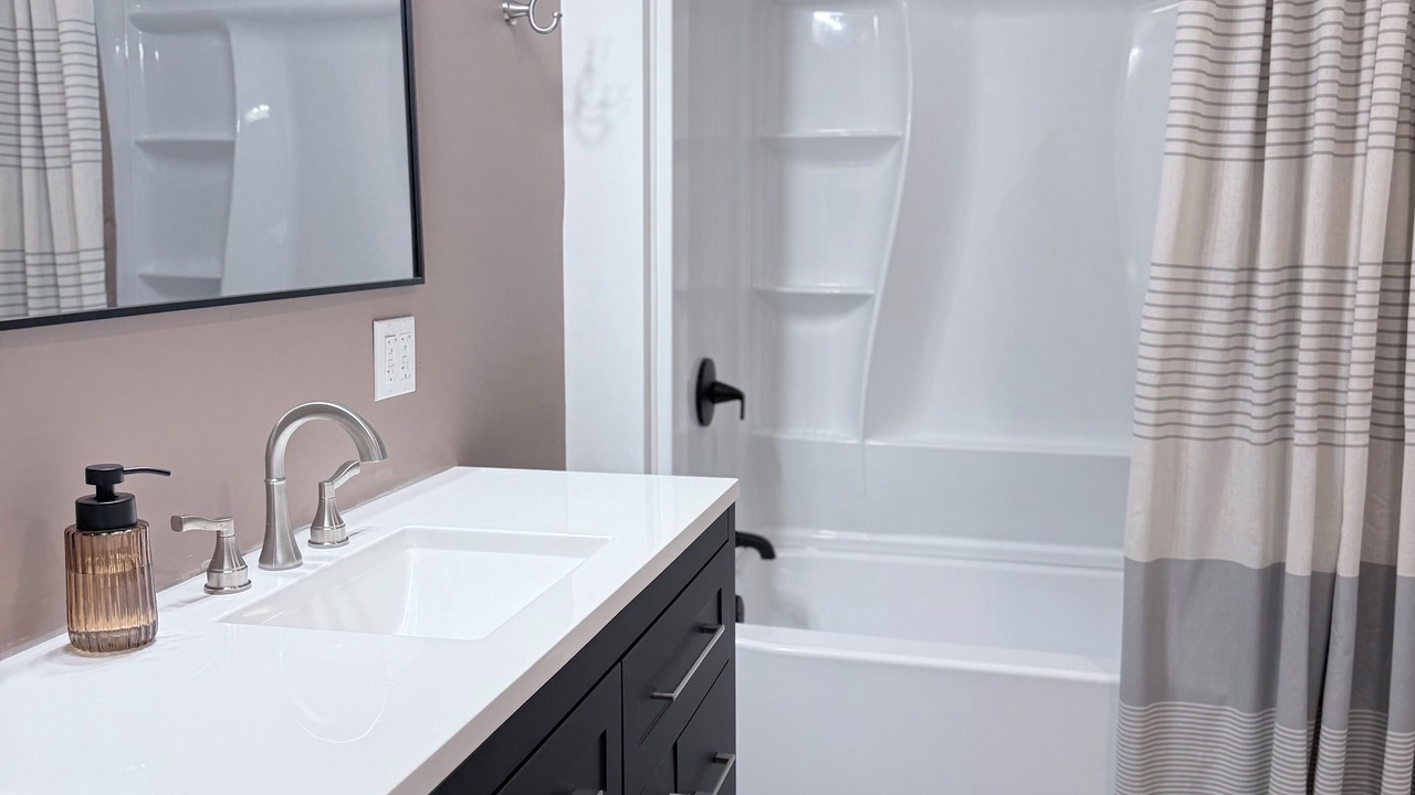 Photo of Bathroom in Pataskala