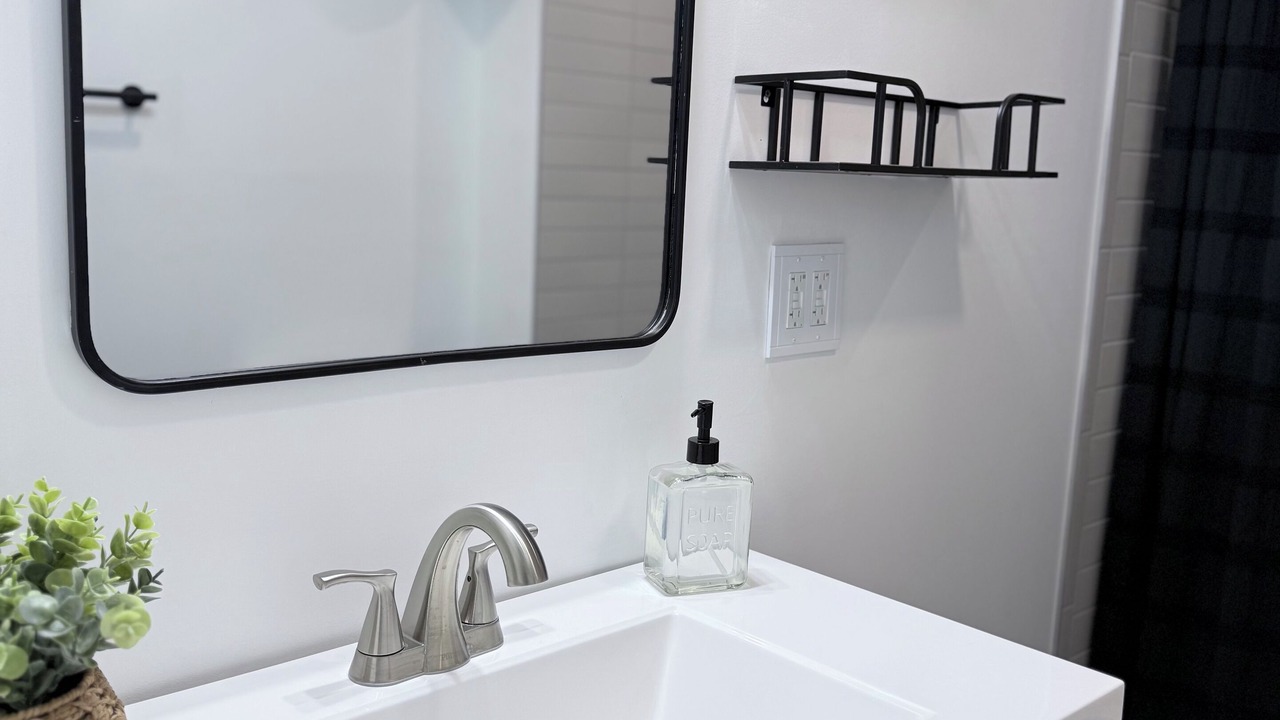 Photo of Bathroom in Pataskala