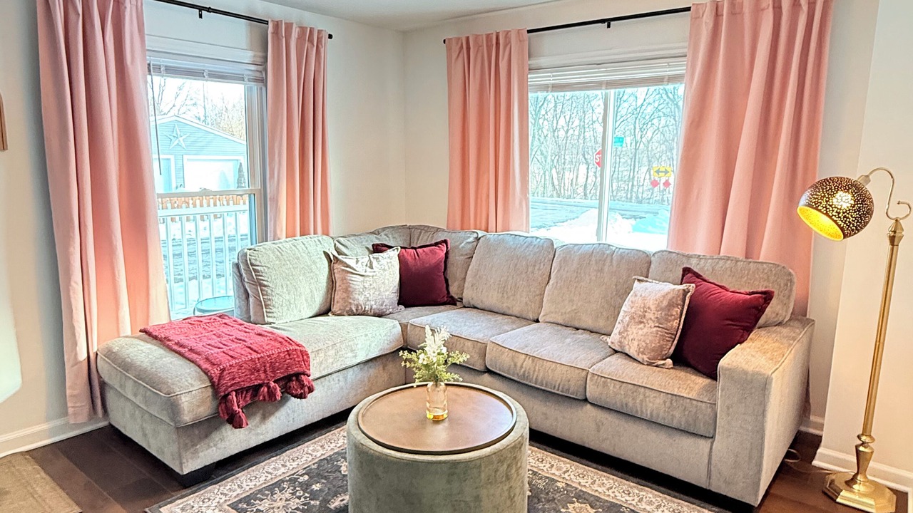 Photo of Livingroom in Pataskala