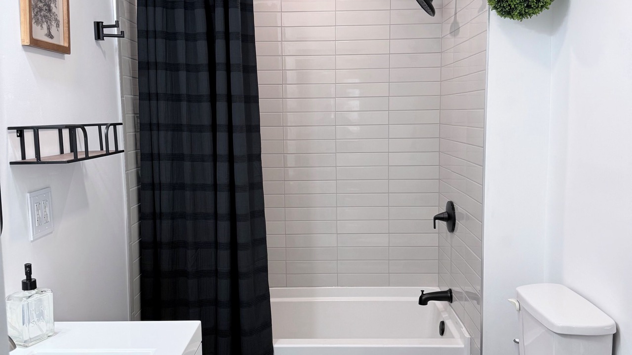 Photo of Bathroom in Pataskala
