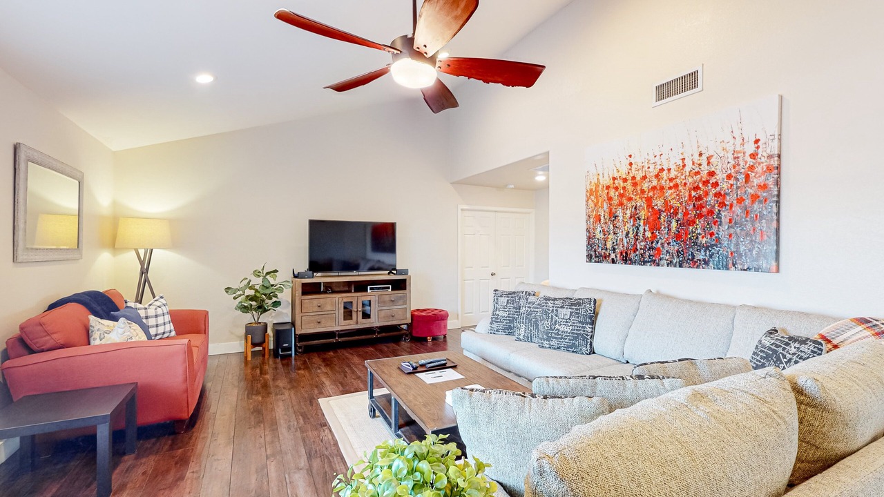 Photo of Livingroom in Tempe