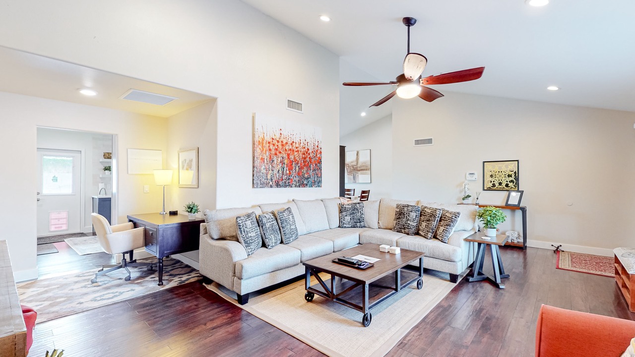 Photo of Livingroom in Tempe