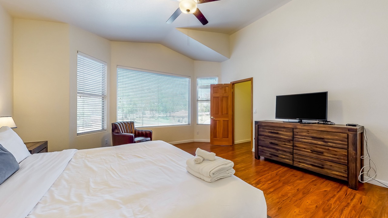 Photo of Bedroom in Garden Lakes