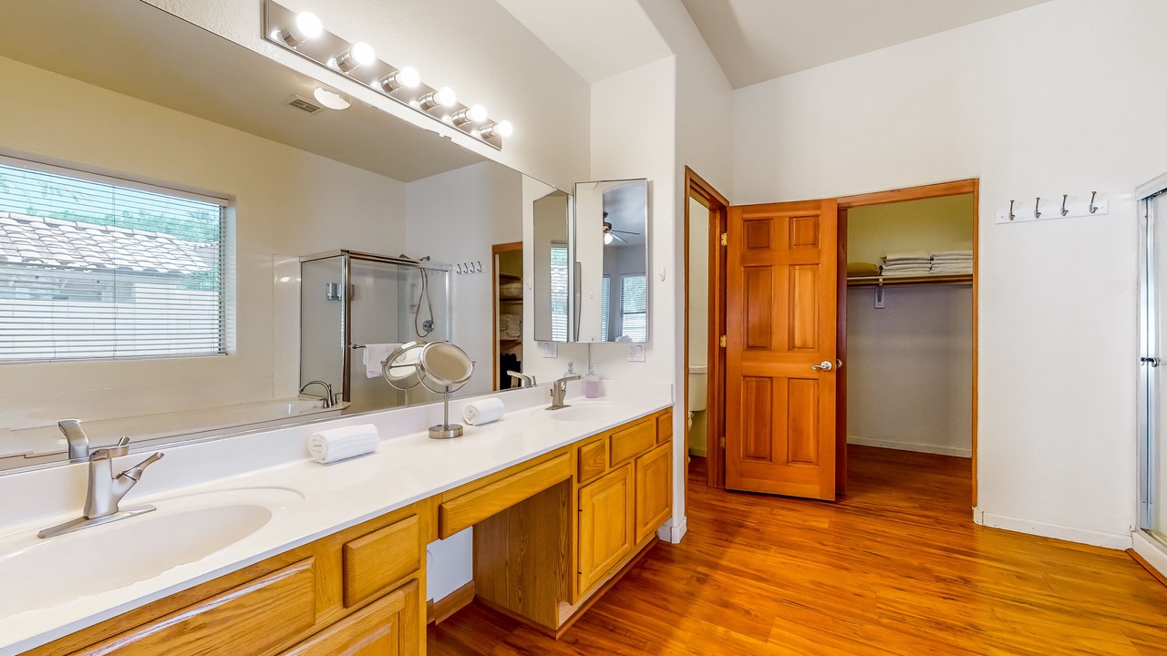 Photo of Bathroom in Garden Lakes