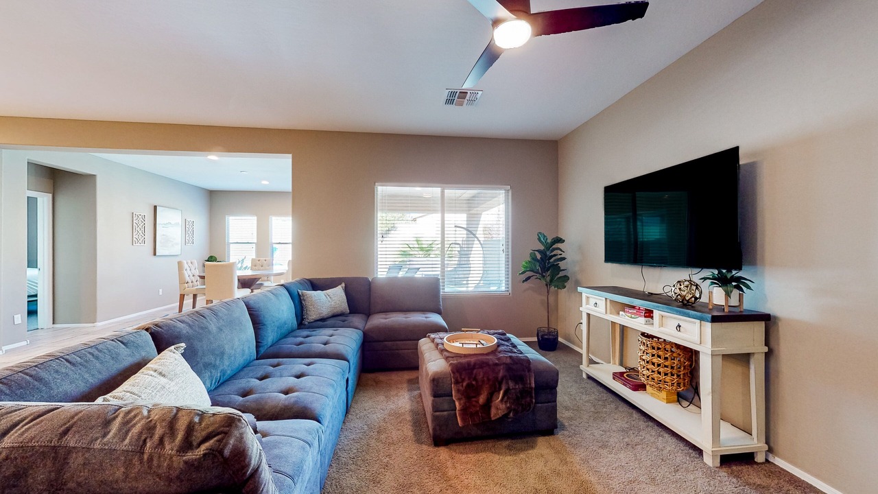 Photo of Livingroom in Canyon Trails West