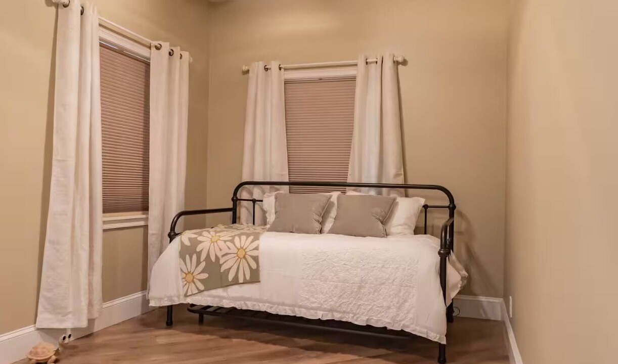 Photo of Bedroom in Forestburg