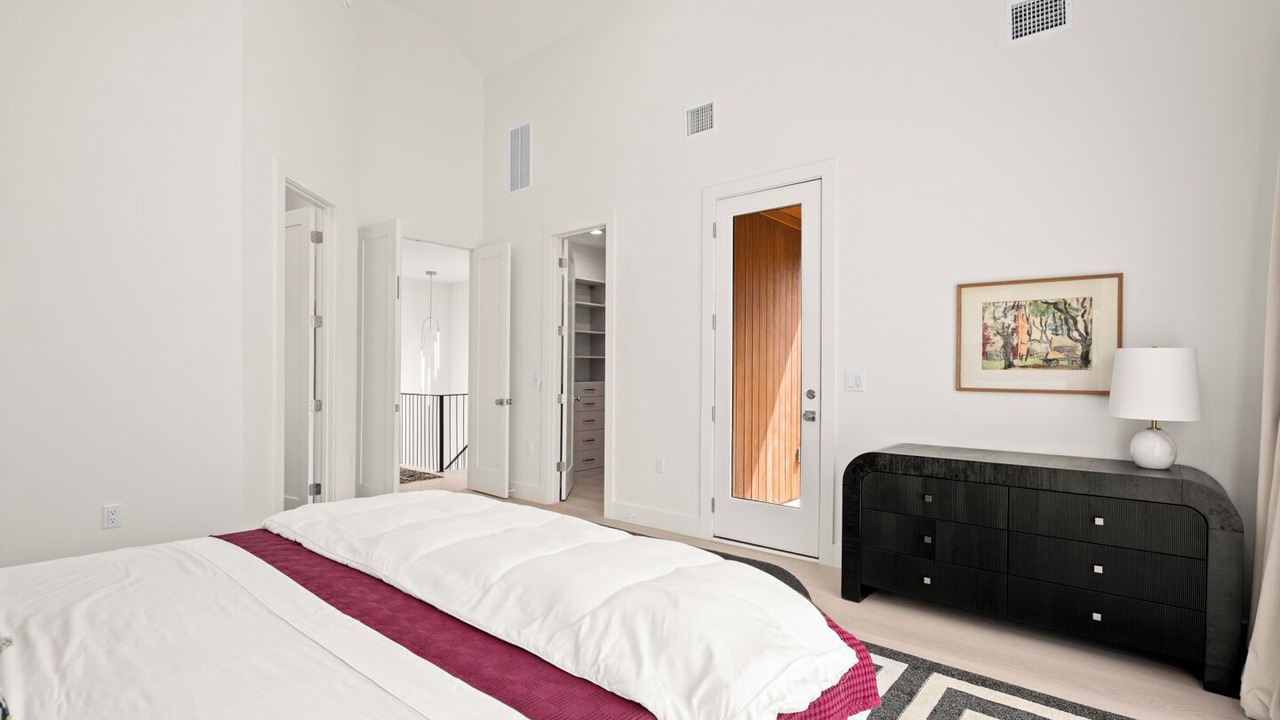 Photo of Bedroom in Govalle